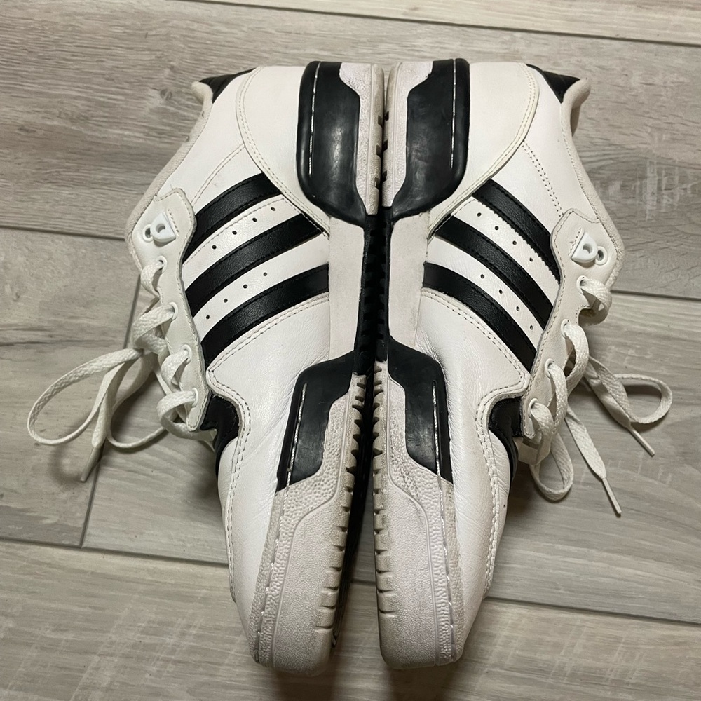 Adidas Rivalry Low size 11.5 - Picture 4 of 4